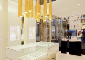 Nomination Italy Store Venezia budget jewellery store in Venice Italy